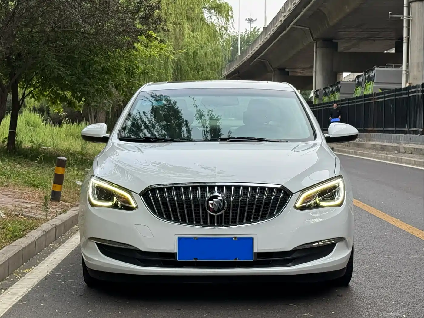 Buick Excelle 2017 15N Automatic Elite фото 2