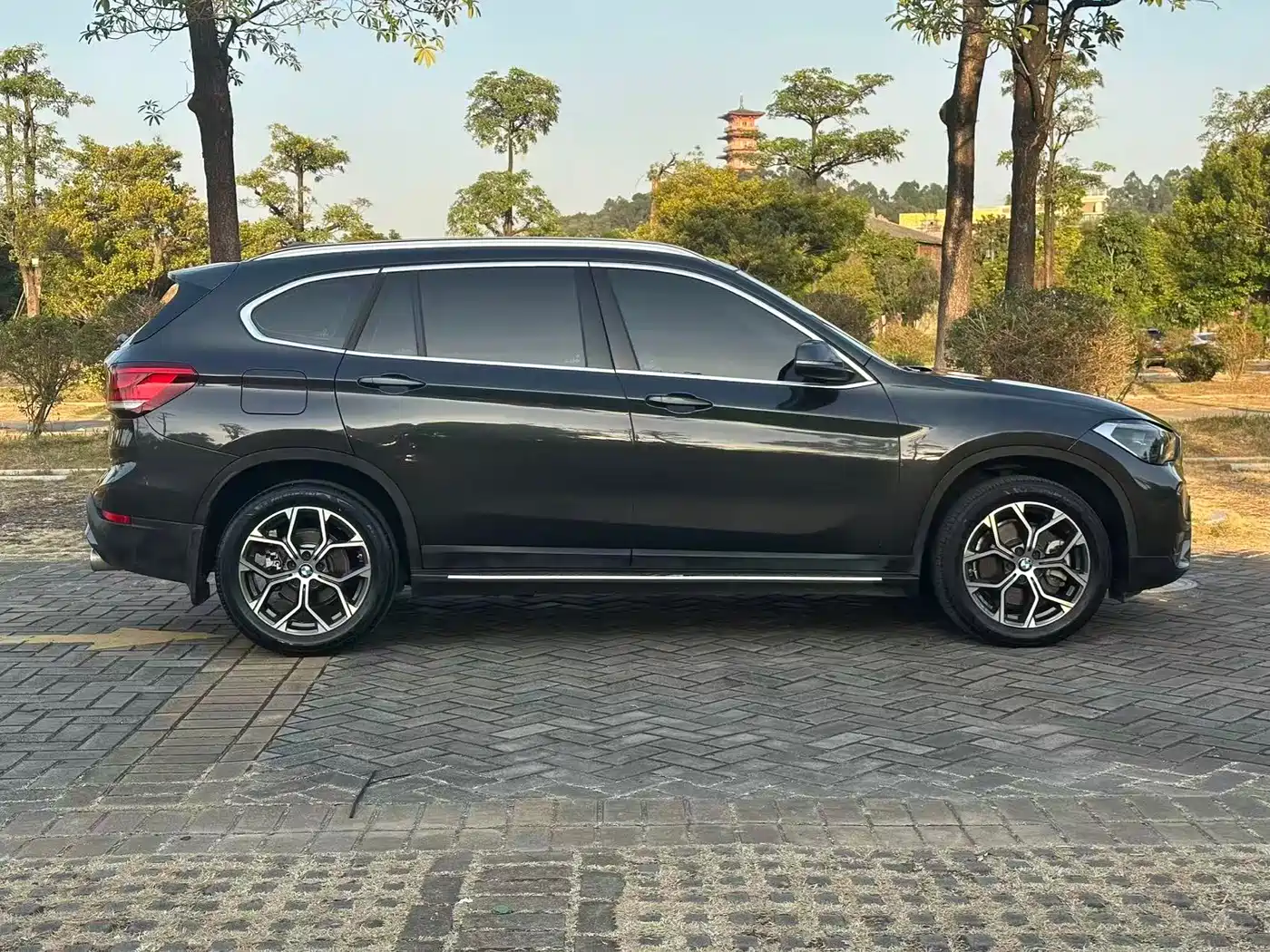 BMW X1 2022 sDrive25Li Leading фото 4