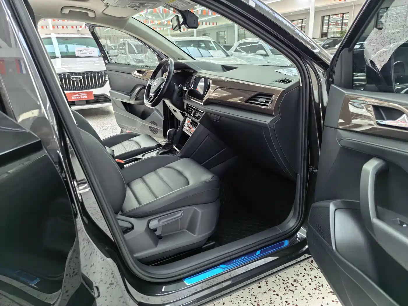 Volkswagen Tharu 2021 280TSI 2WD Luxury Plus фото 12