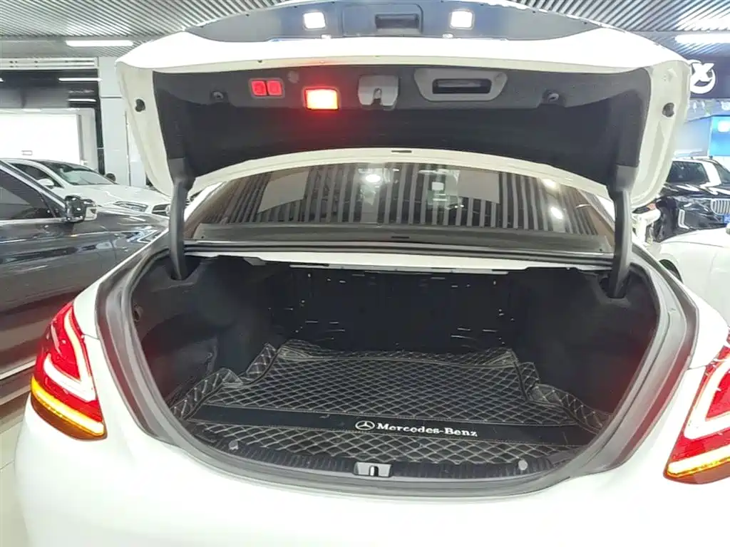 Mercedes-Benz C-Class 2020 C 260 L Sport фото 19