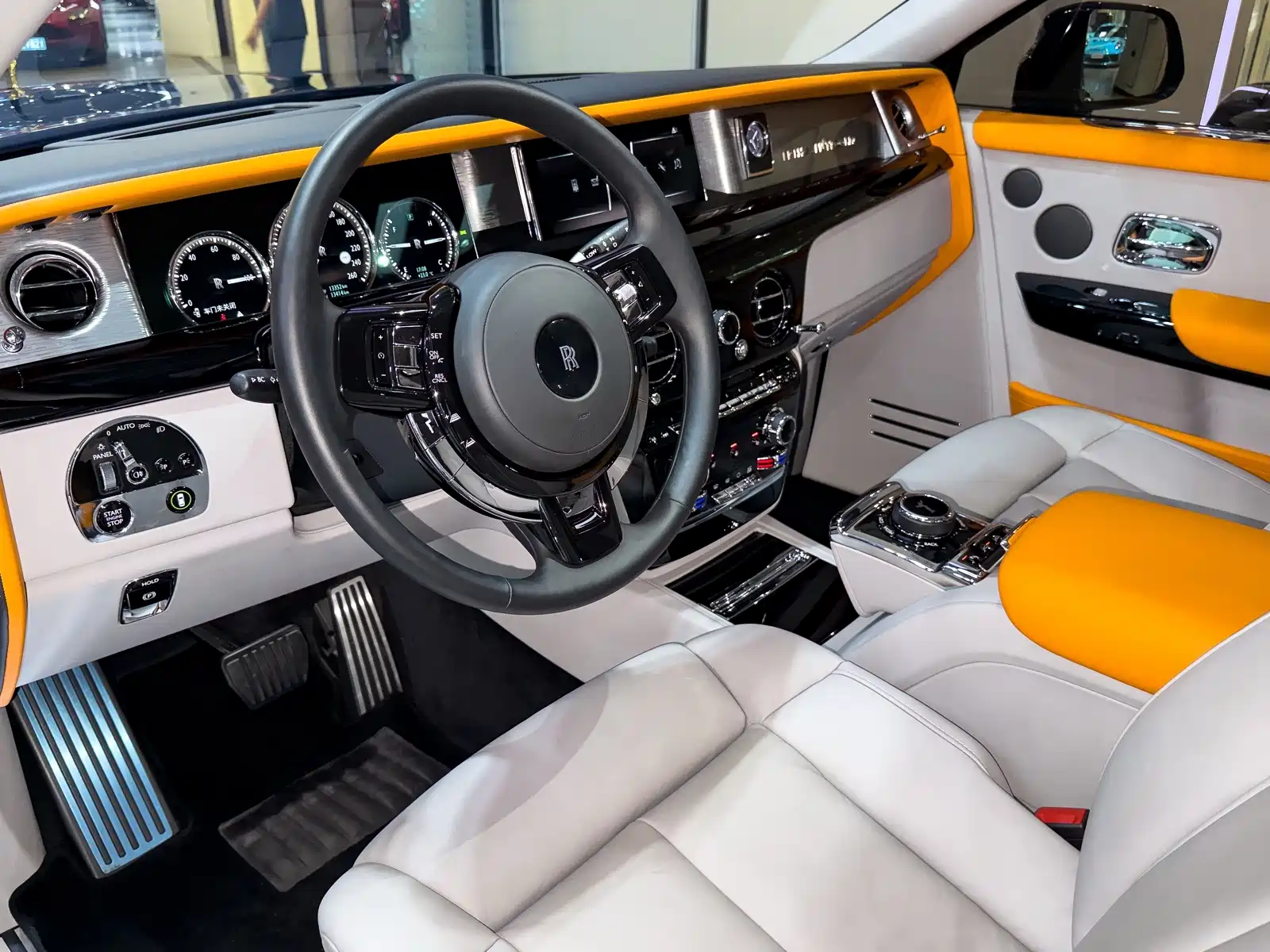 Фото 8 - Rolls-Royce Phantom