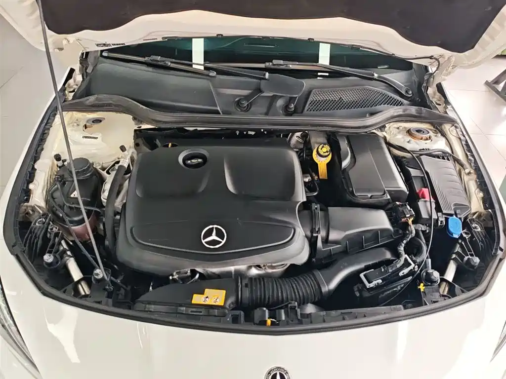 Mercedes-Benz CLA (Import) 2018 CLA 220 4MATIC фото 20