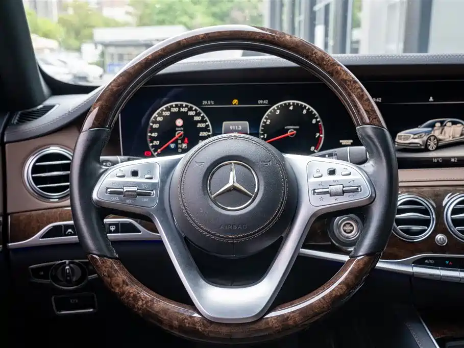 Mercedes-Benz S-Class 2019 S 350 L Premium Ultimate Edition фото 8