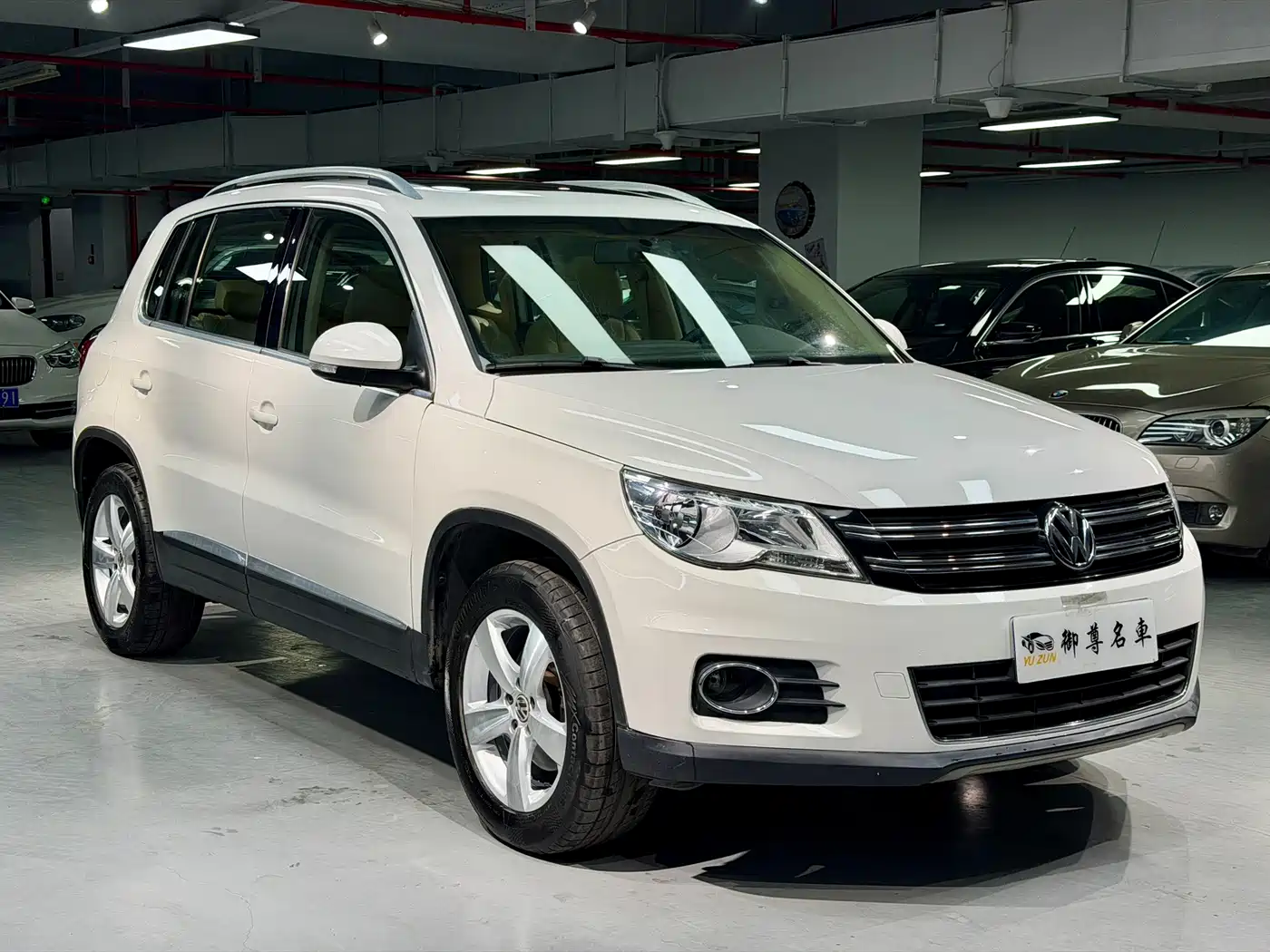 Volkswagen Tiguan 2010 2.0TSI Automatic 4WD Elite фото 3
