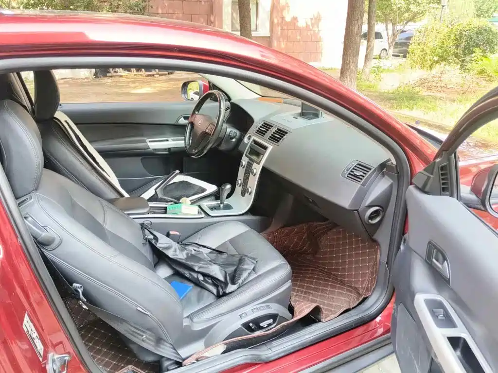 Volvo C30 2012 2013 2.0L Dynamic Edition