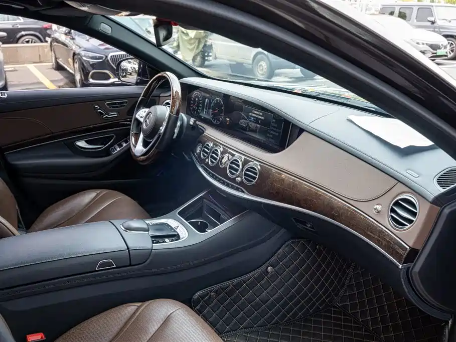 Mercedes-Benz S-Class 2019 S 350 L Premium Ultimate Edition фото 6