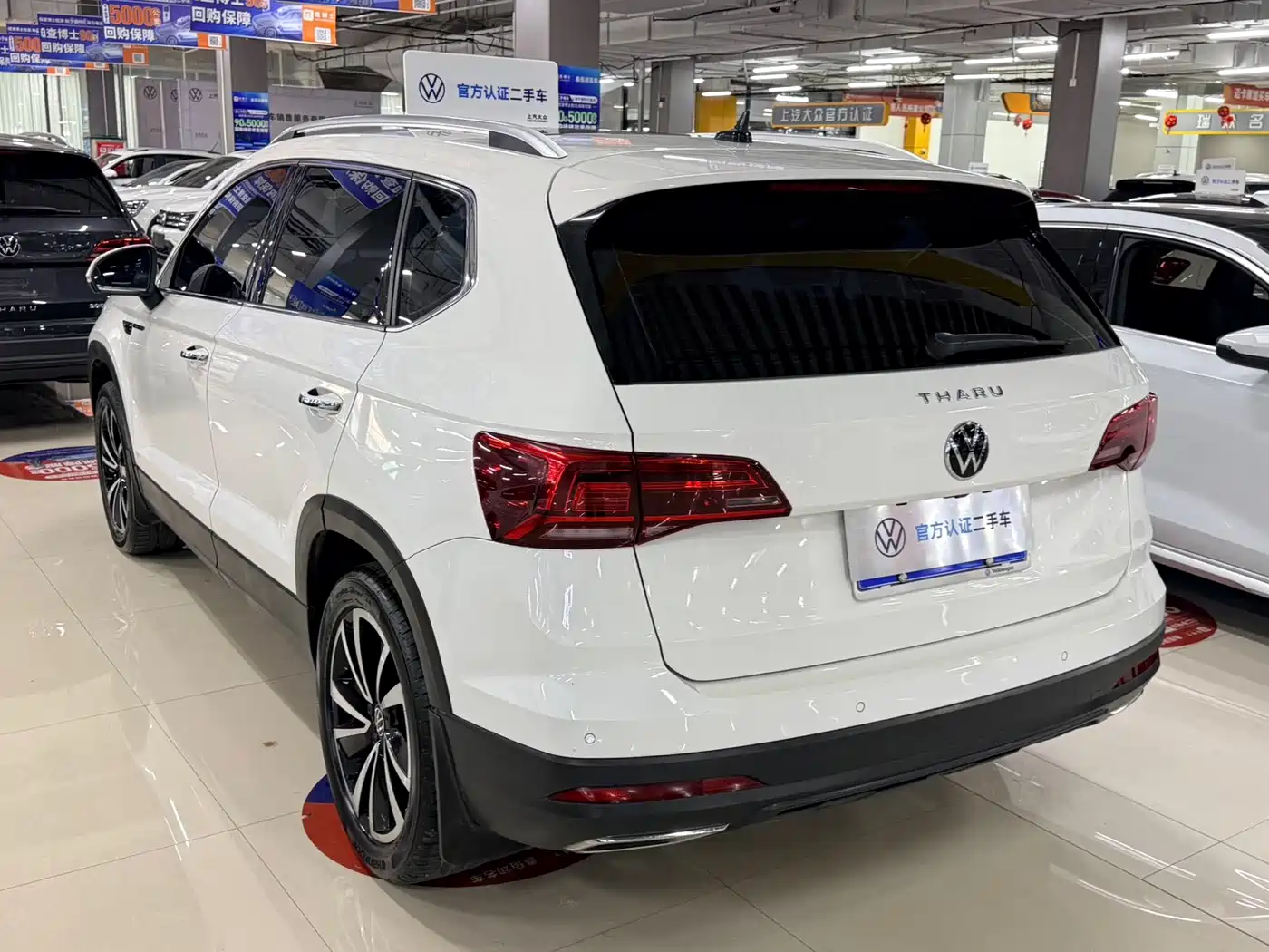 Volkswagen Tharu 2022 280TSI FWD Luxury Edition фото 7