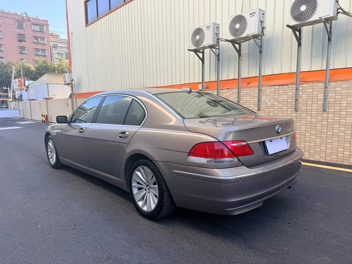 BMW 7 Series 2005 Model 740Li фото 7