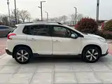 Photo 24 - Peugeot 2008