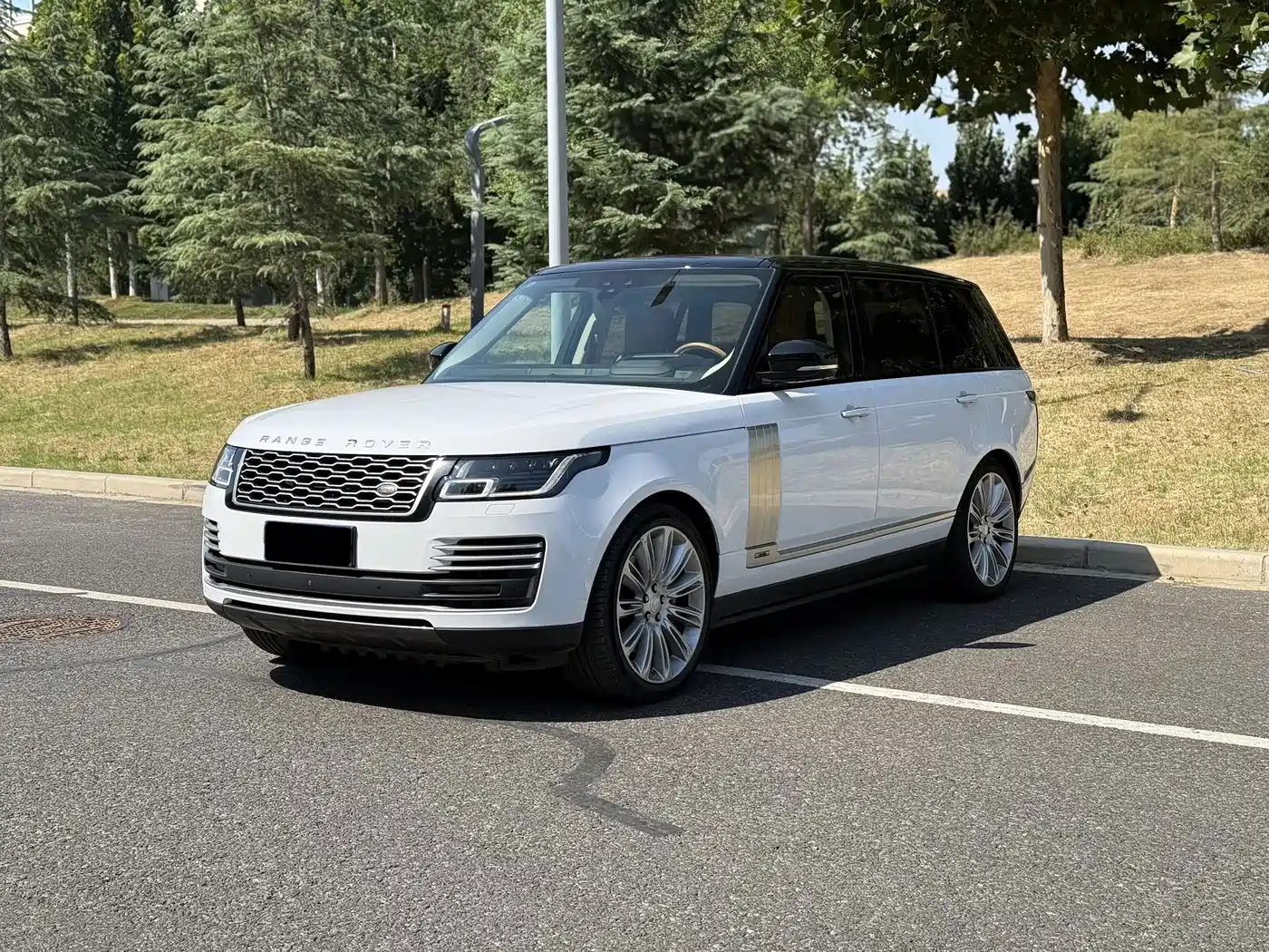 Фото 1 - Land Rover Range Rover