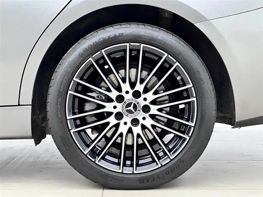 Mercedes-Benz C-Class 2023 C 260 L Sport фото 17