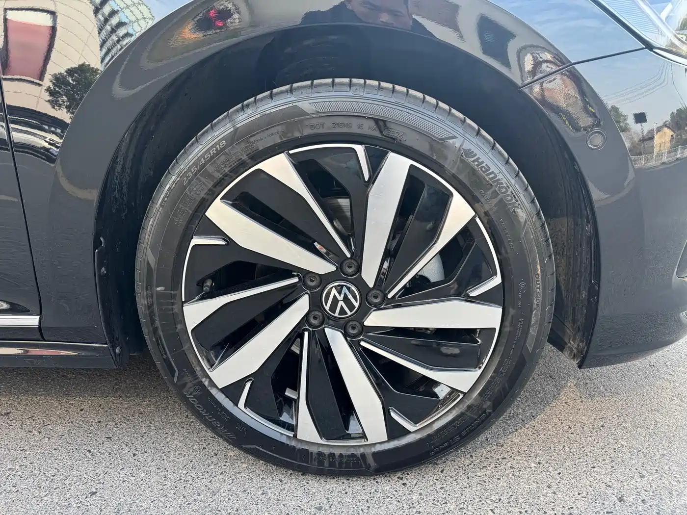 Volkswagen Passat 2025 Outstanding 380TSI Dragon Glory Edition фото 19