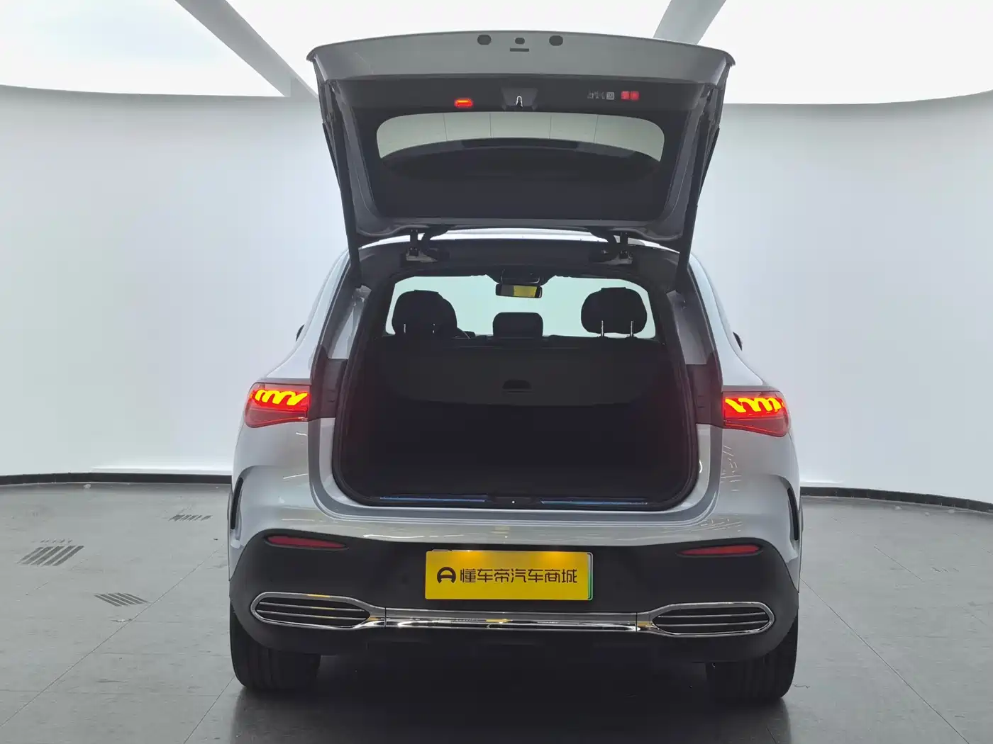 Mercedes-Benz EQE SUV 2023 350 4MATIC Luxury Edition фото 26