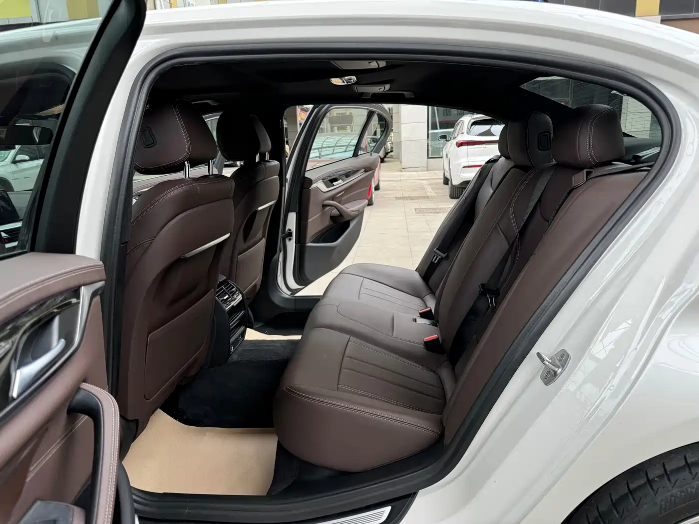 BMW 5 Series 2020 525Li M Sport Package фото 17