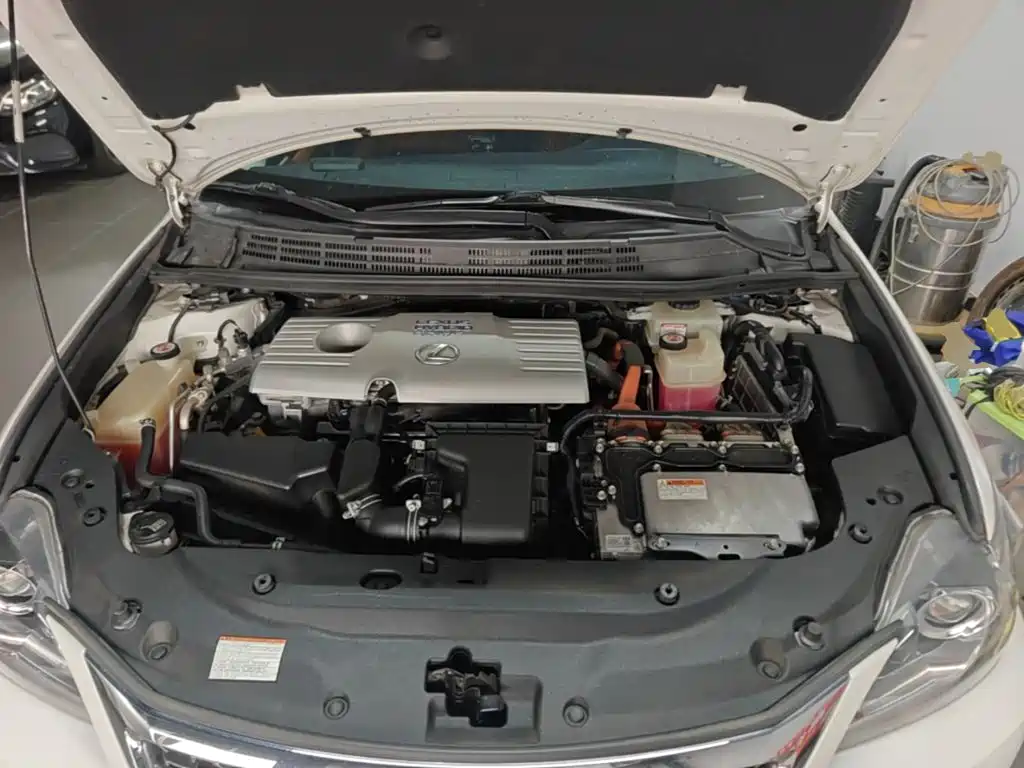 Фото 20 - Lexus CT