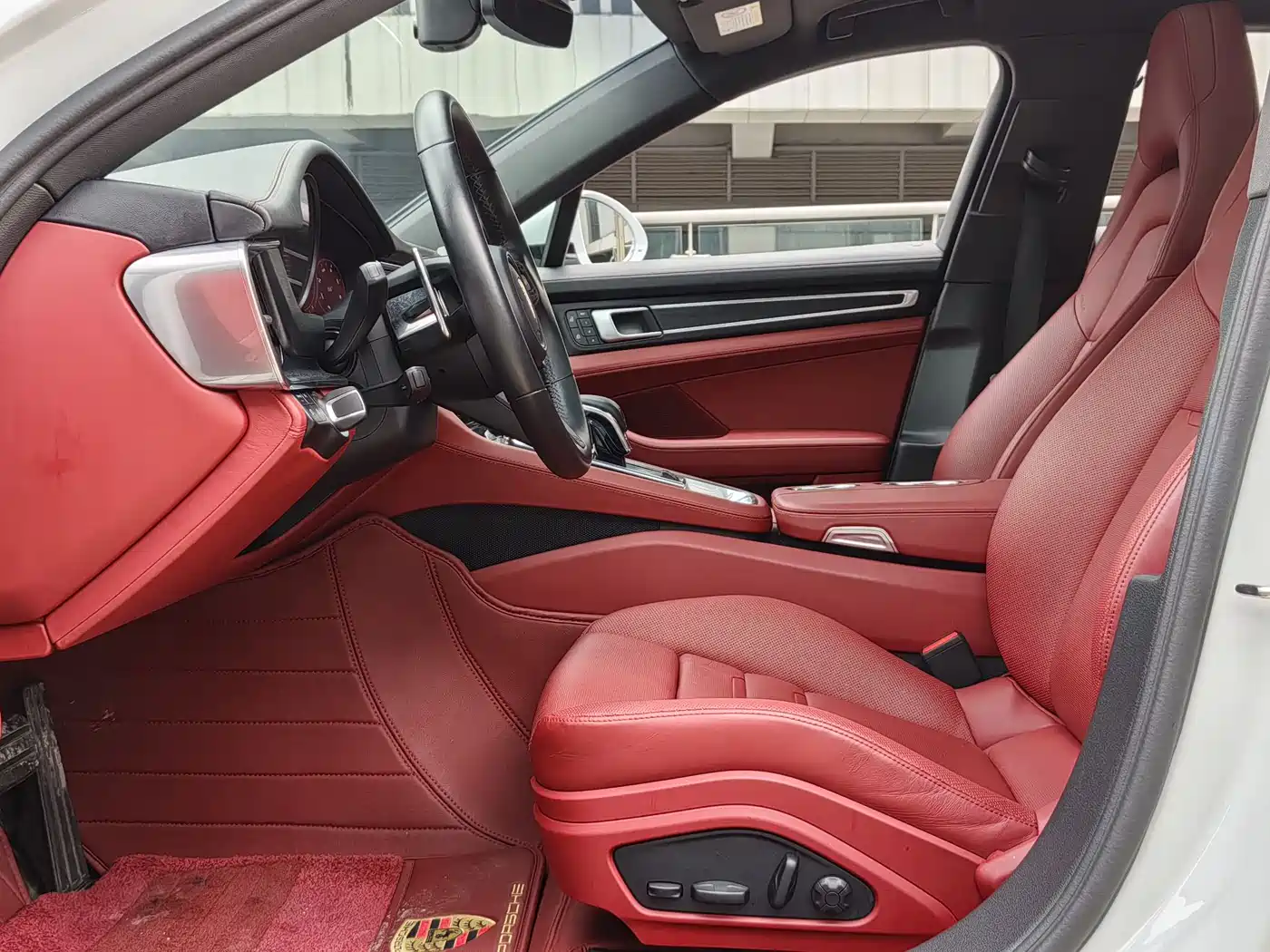 Porsche Panamera 2023 Facelift Panamera 4 Executive Long Wheelbase Platinum Edition 2.9T фото 12