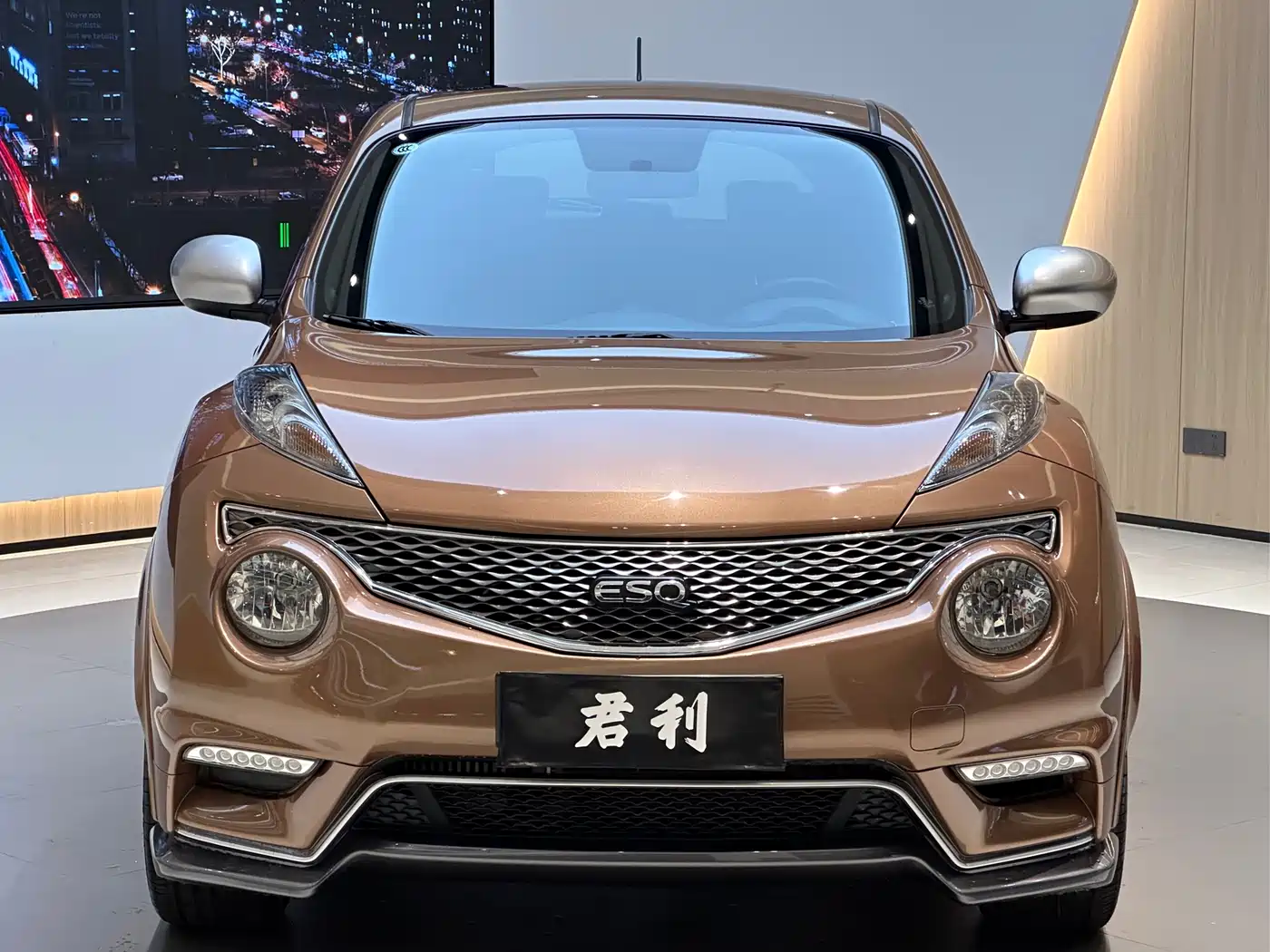 Infiniti ESQ 2014 1.6T Dynamic Edition фото 2