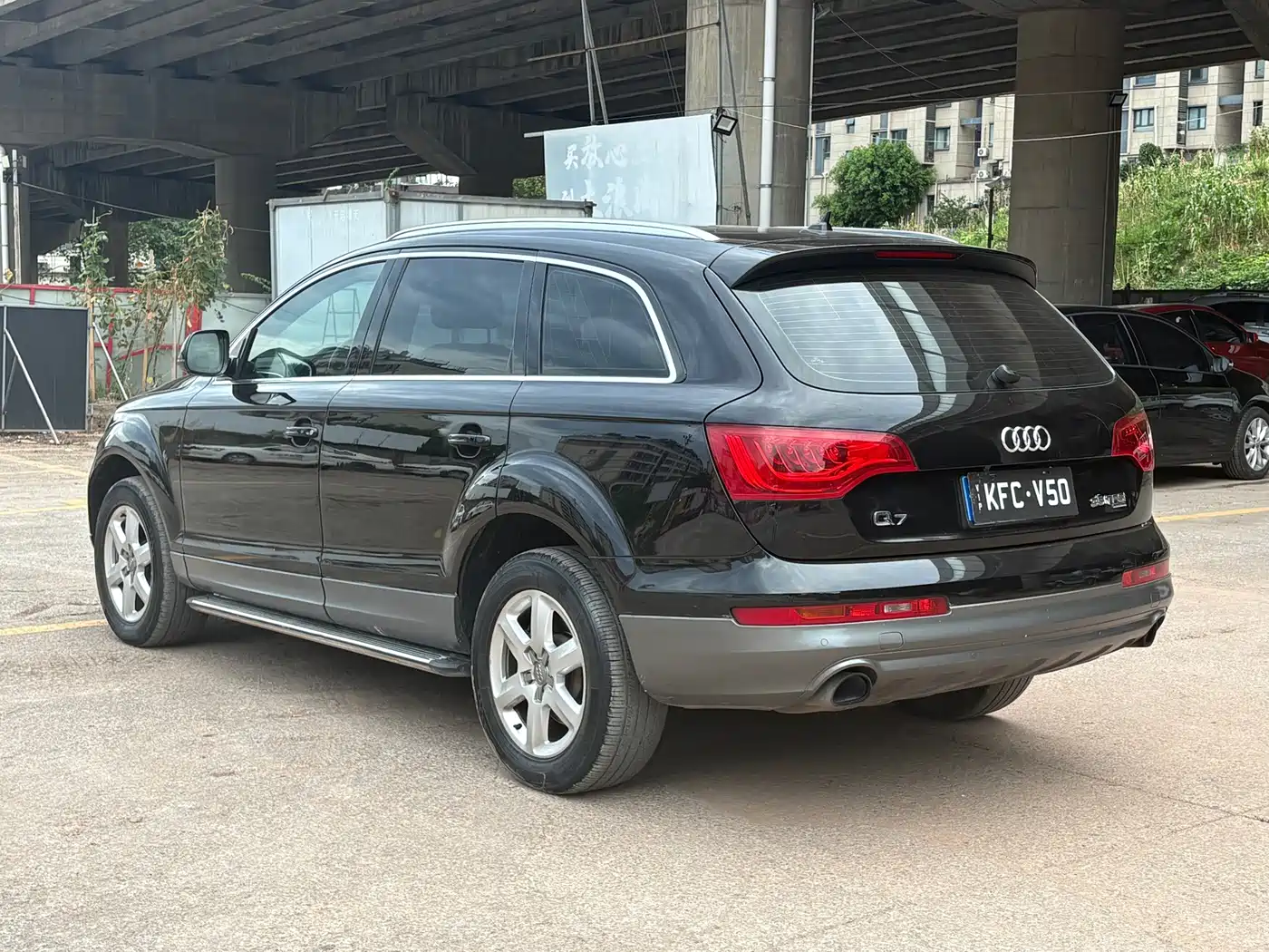 Фото 4 - Audi Q7