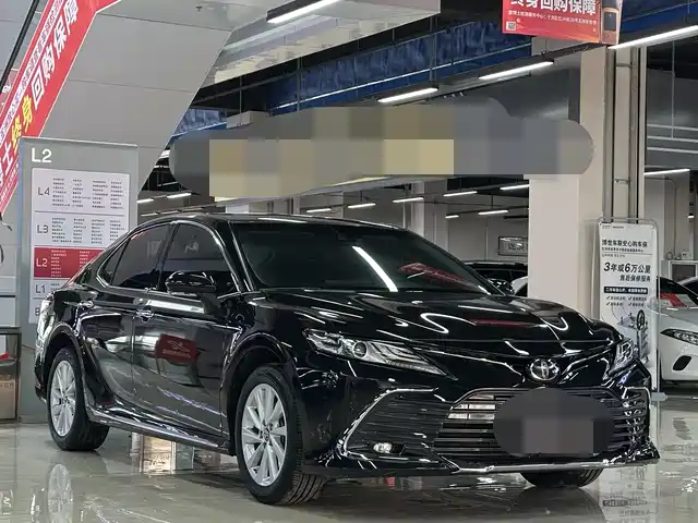 TOYOTA CAMRY