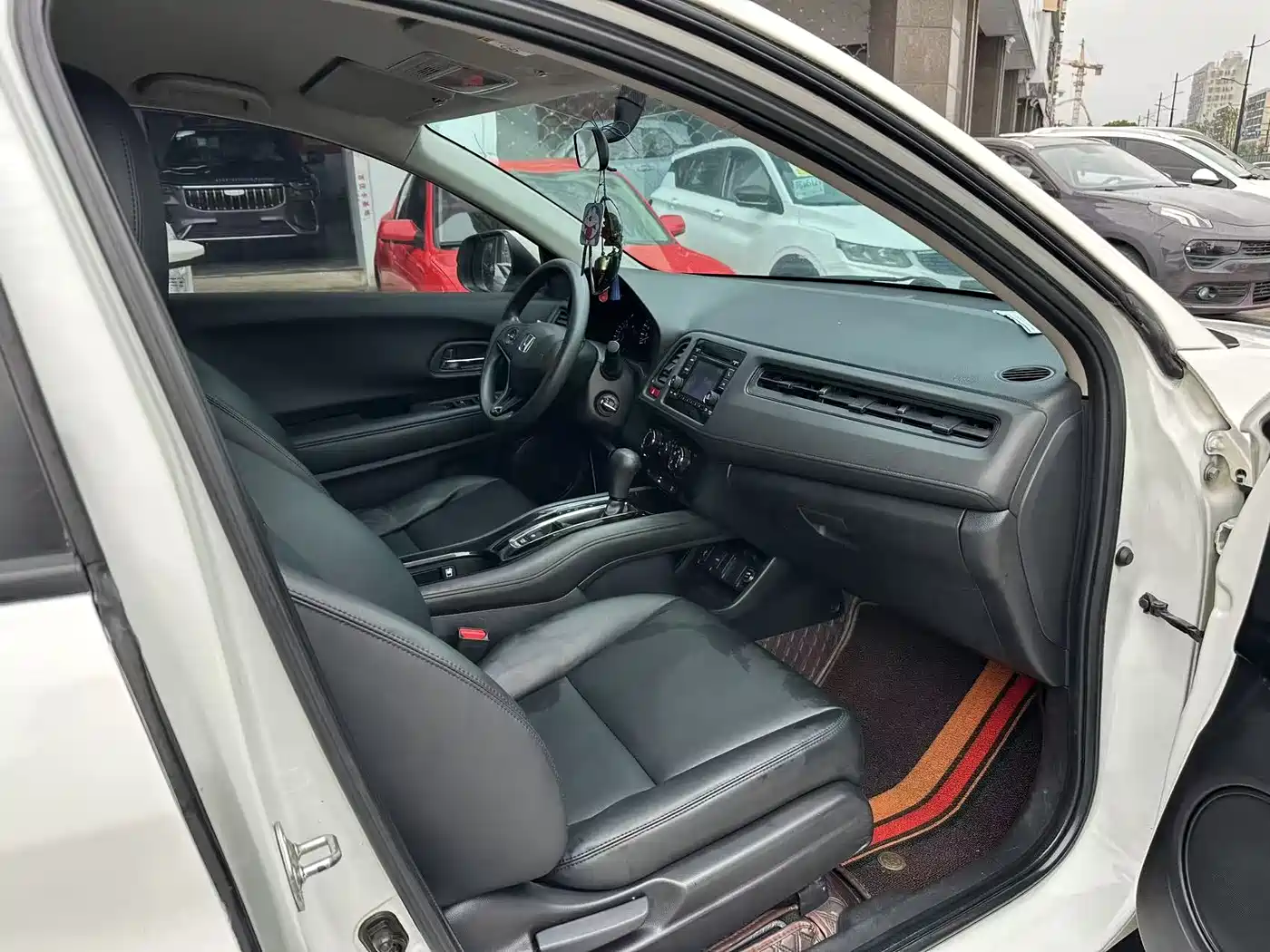 Honda Vezel 2015 2015 1.5L CVT 2WD Comfort