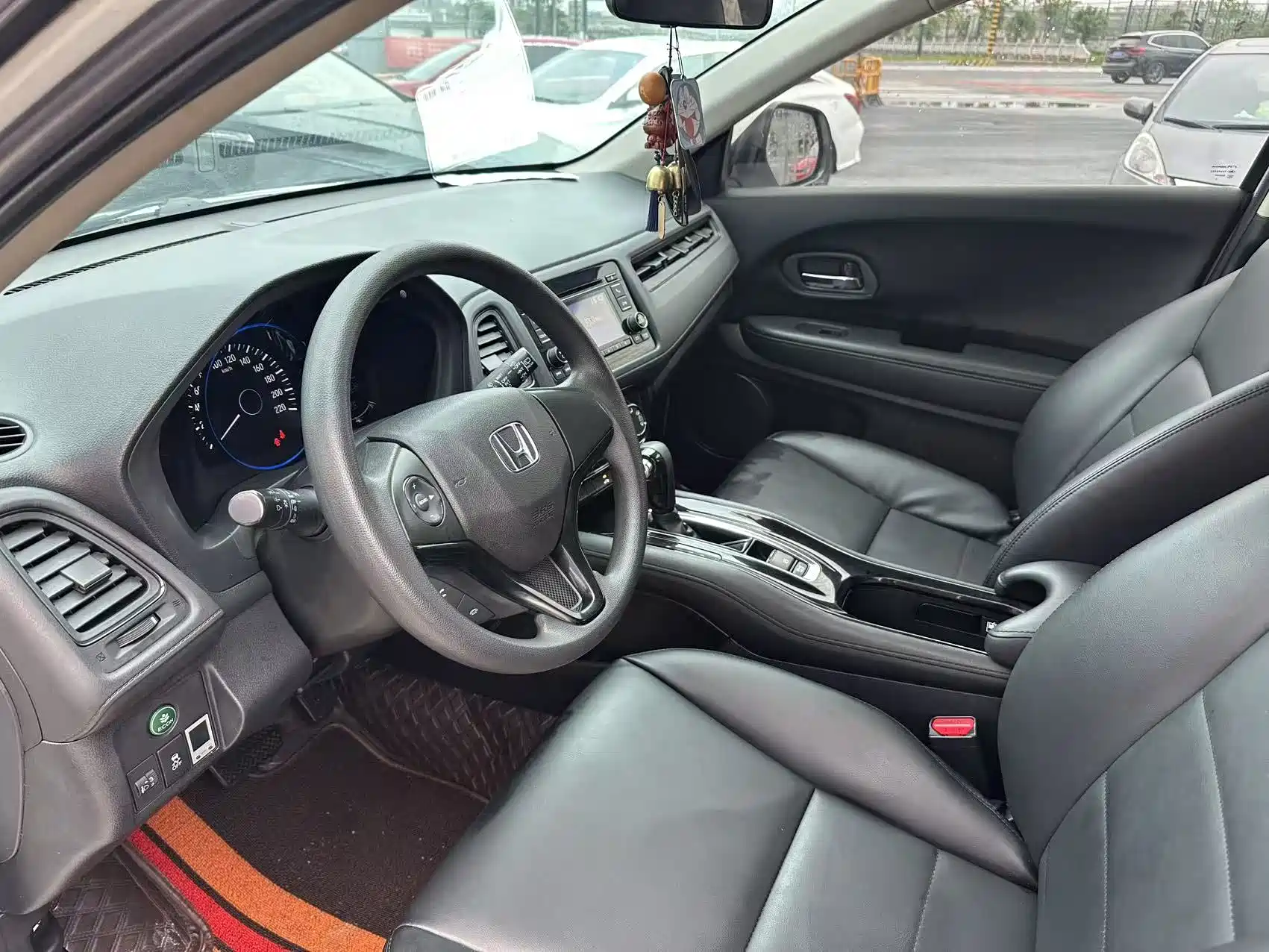 Photo 6 - Honda Vezel