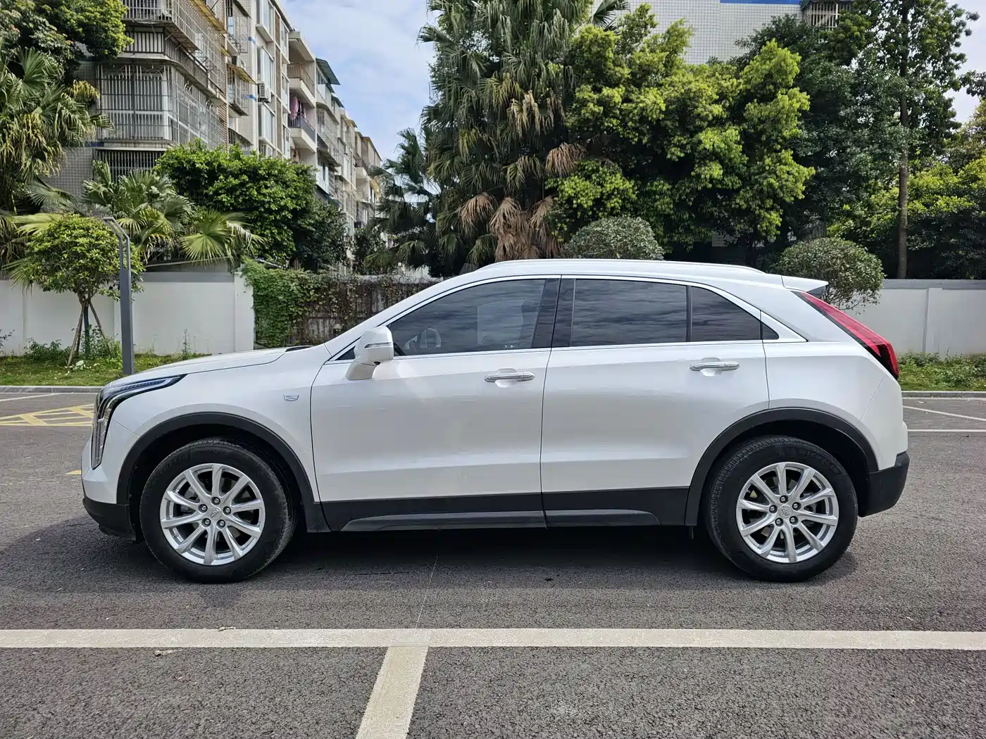 Cadillac XT4 2018 Model 28T 2WD Technology фото 3