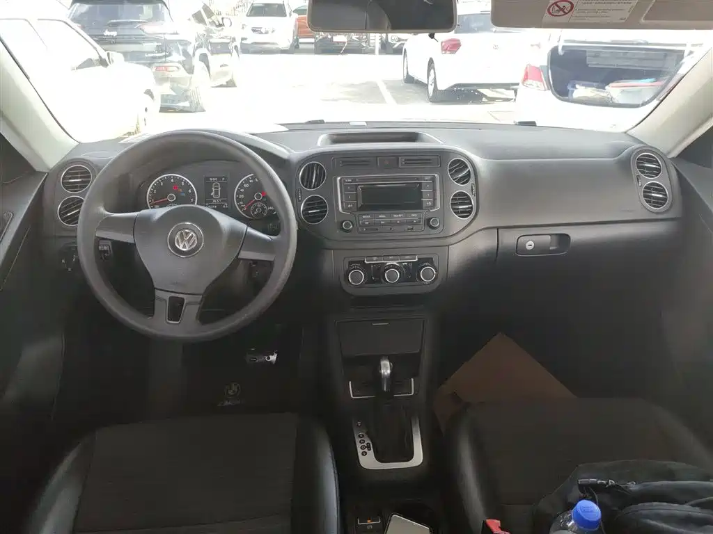 Volkswagen Tiguan 2015 1.8TSI Automatic 2WD Trendline фото 10