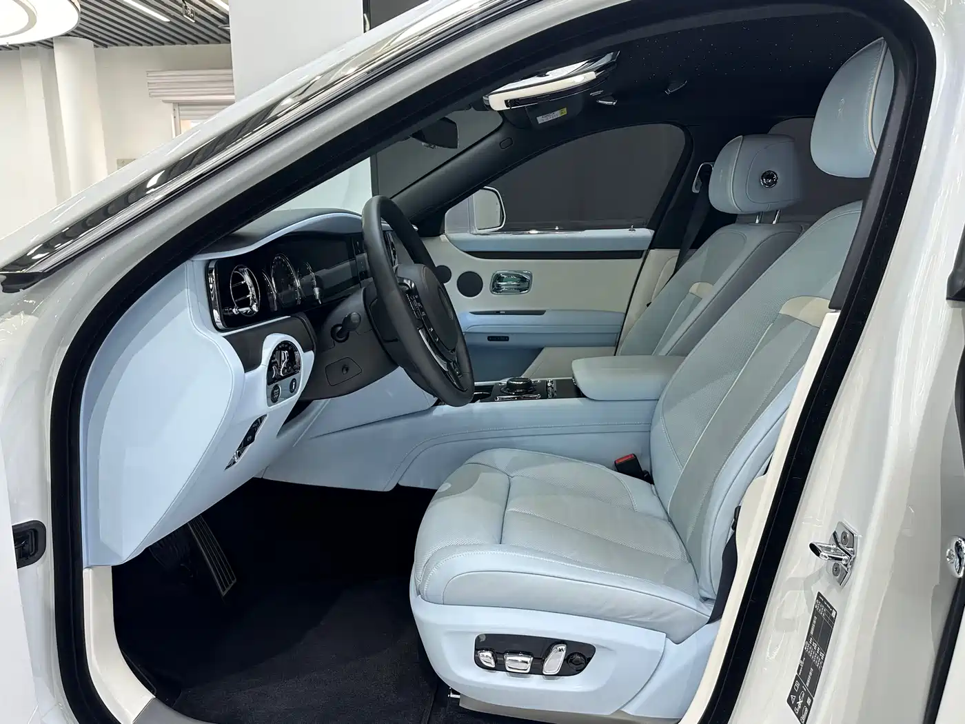 Rolls-Royce Ghost 2025 2024 6.7T Long Wheelbase
