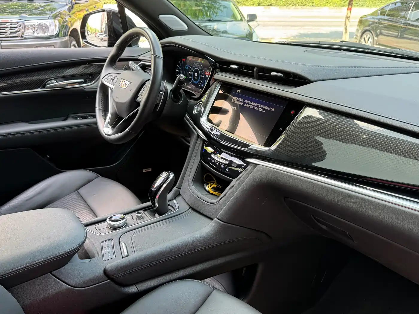 Cadillac XT6 2025 2025 2.0T 6-Seater AWD Executive Black Label Edition