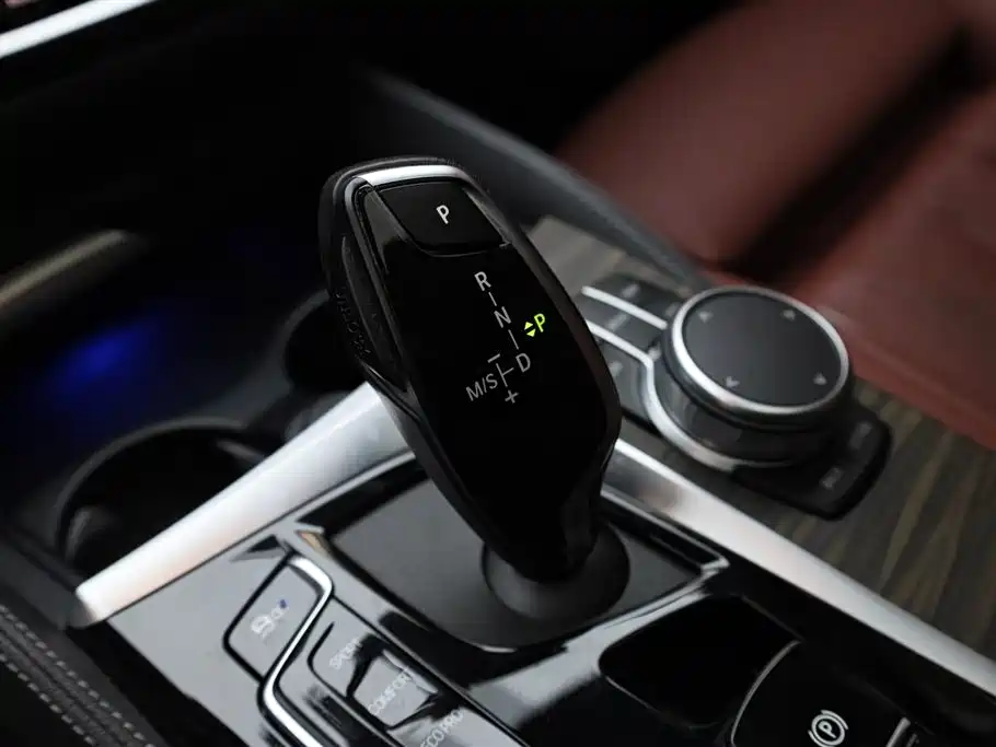 BMW 5 Series 2022 Facelift II 530Li Premium Package M Sport фото 15