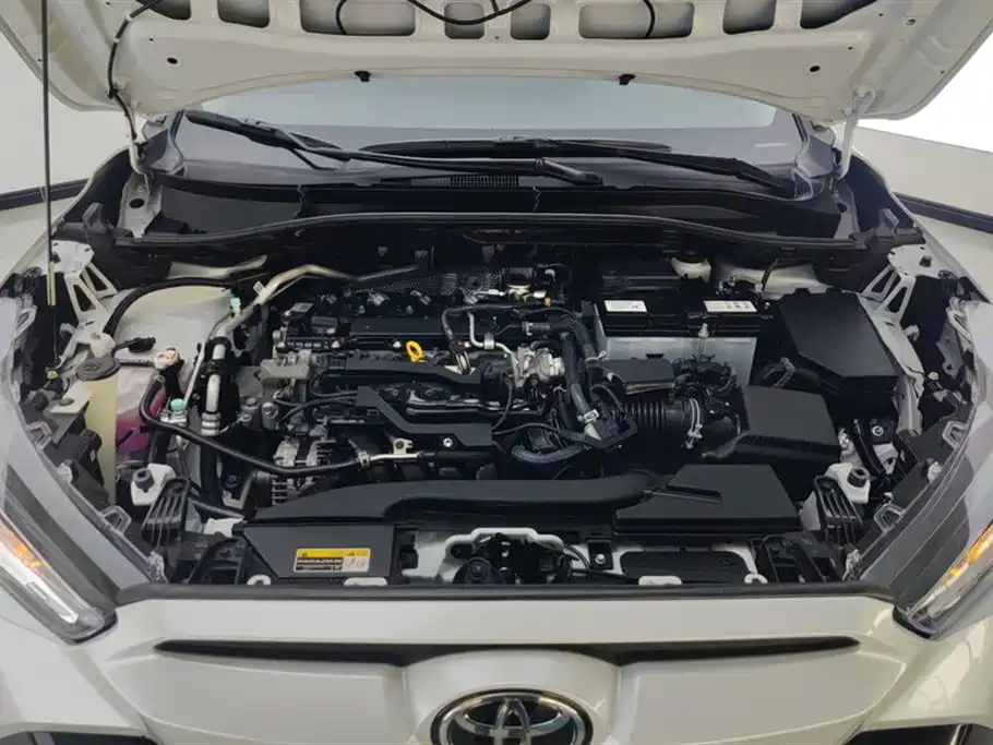 Toyota Frontlander 2022 2.0L CVT Leading Edition фото 10