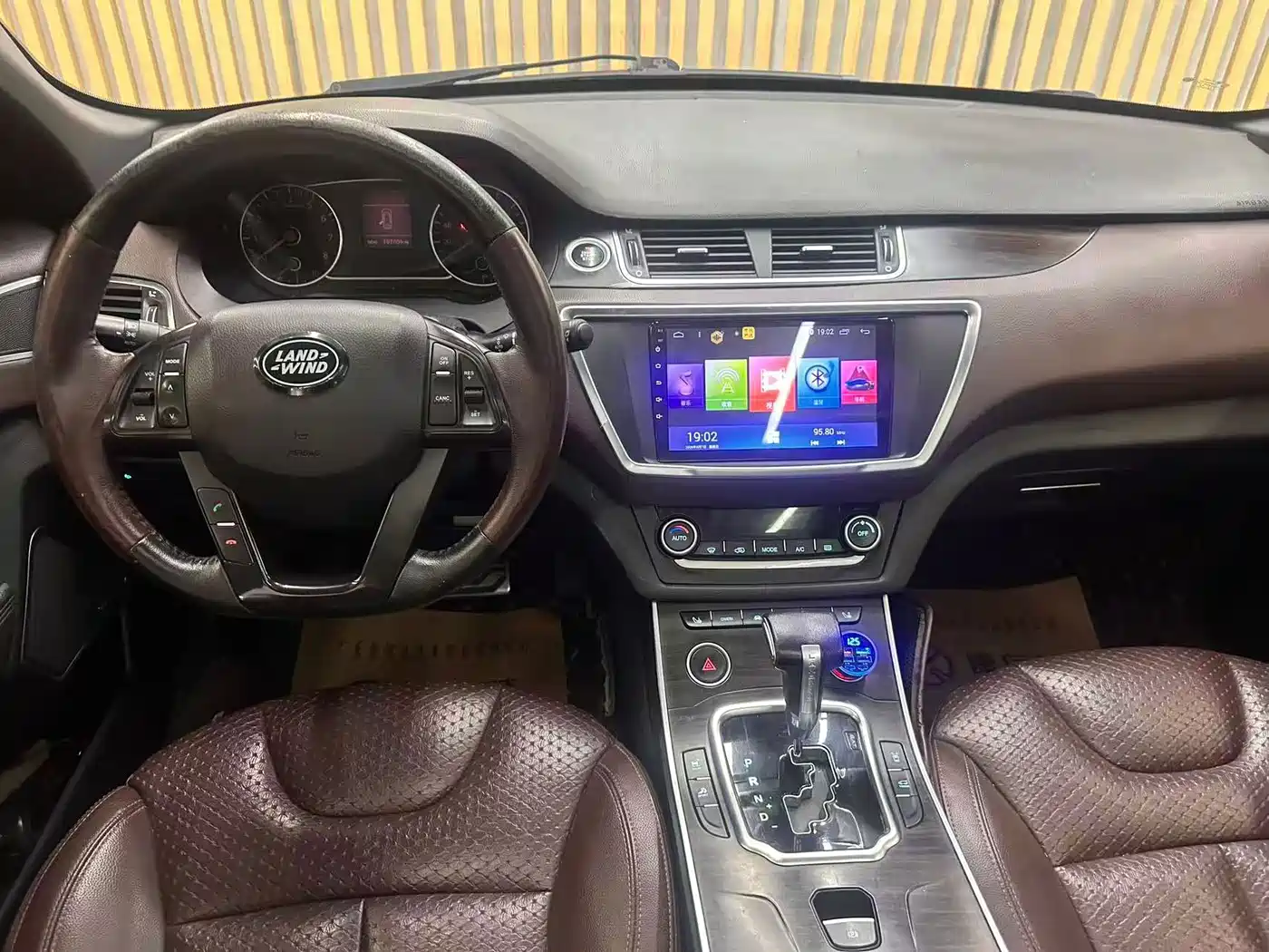 Landwind X7 2015 2015 2.0T Panorama Premium