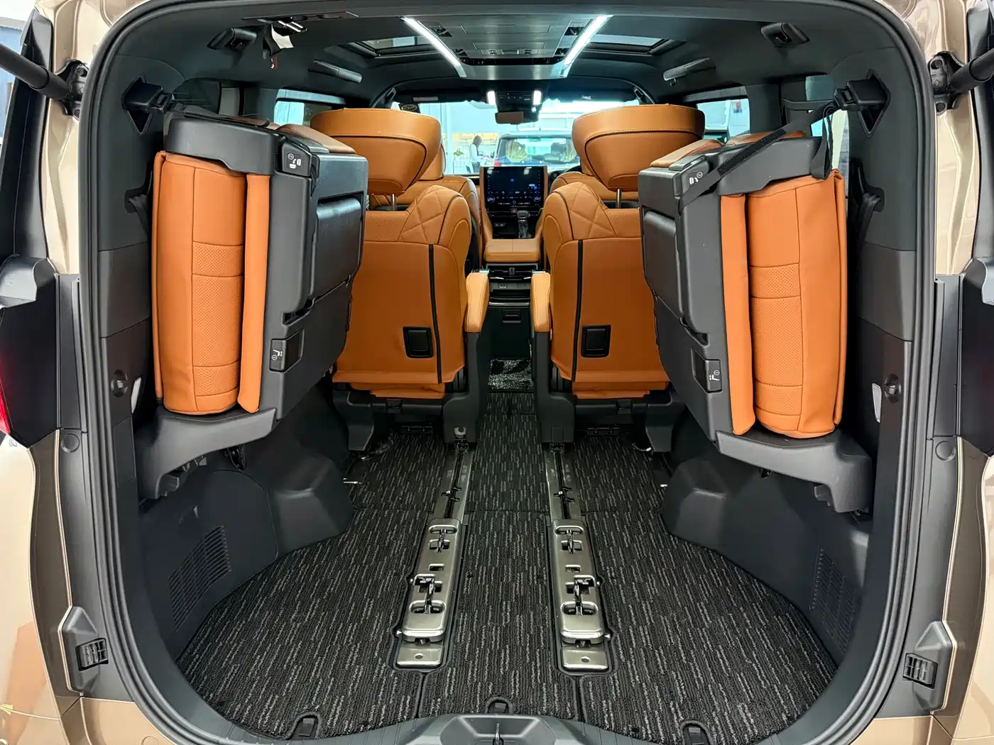 Toyota Alphard 2026 2024 Hybrid 2.5L Ultimate Enjoyment Edition