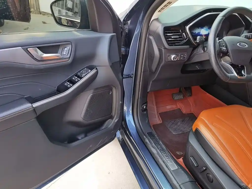 Ford Escape 2022 2020 EcoBoost 245 2WD Smart Premium Edition