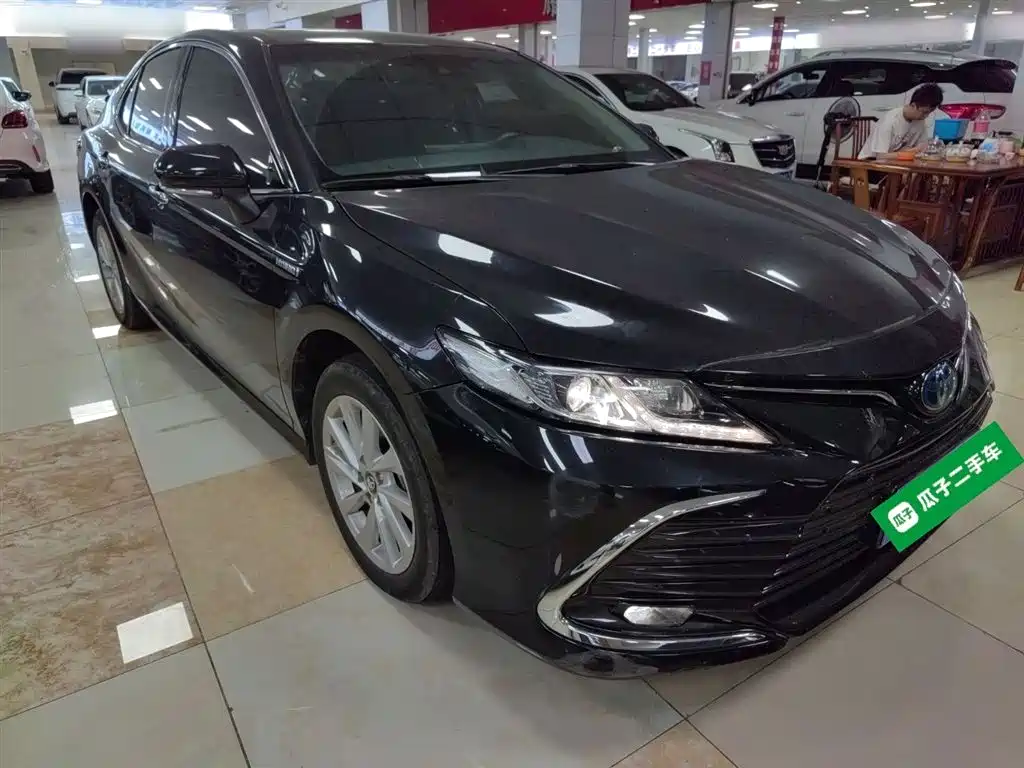 Toyota Camry 2023 Hybrid 2.5HGVP Leading Edition фото 22