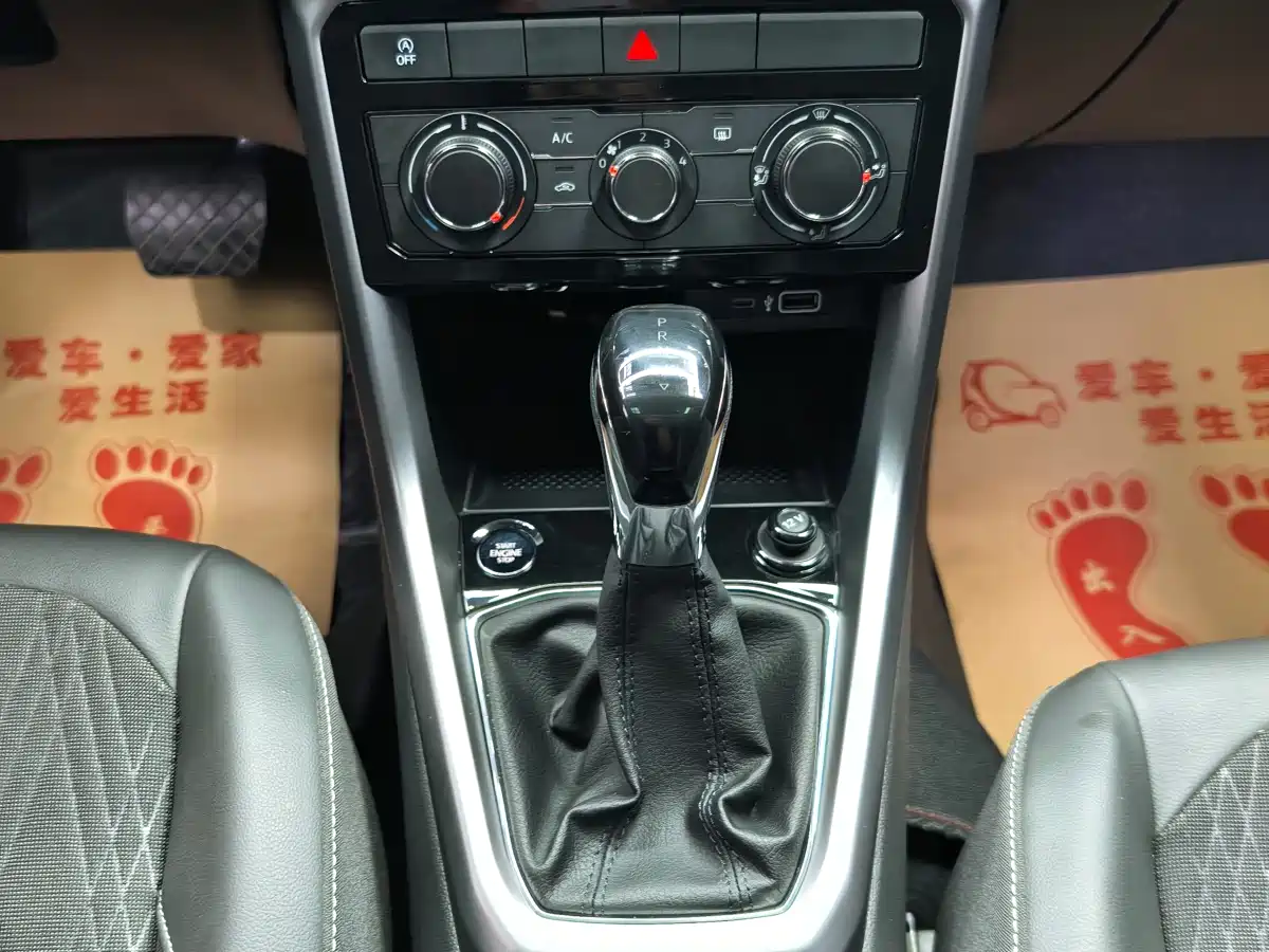 Volkswagen T-Cross 2022 280TSI DSG Comfort Edition фото 13