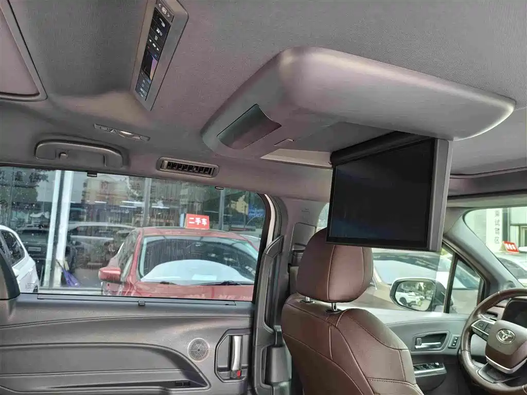 Toyota Sienna 2022 2021 2.5L Hybrid Platinum Edition