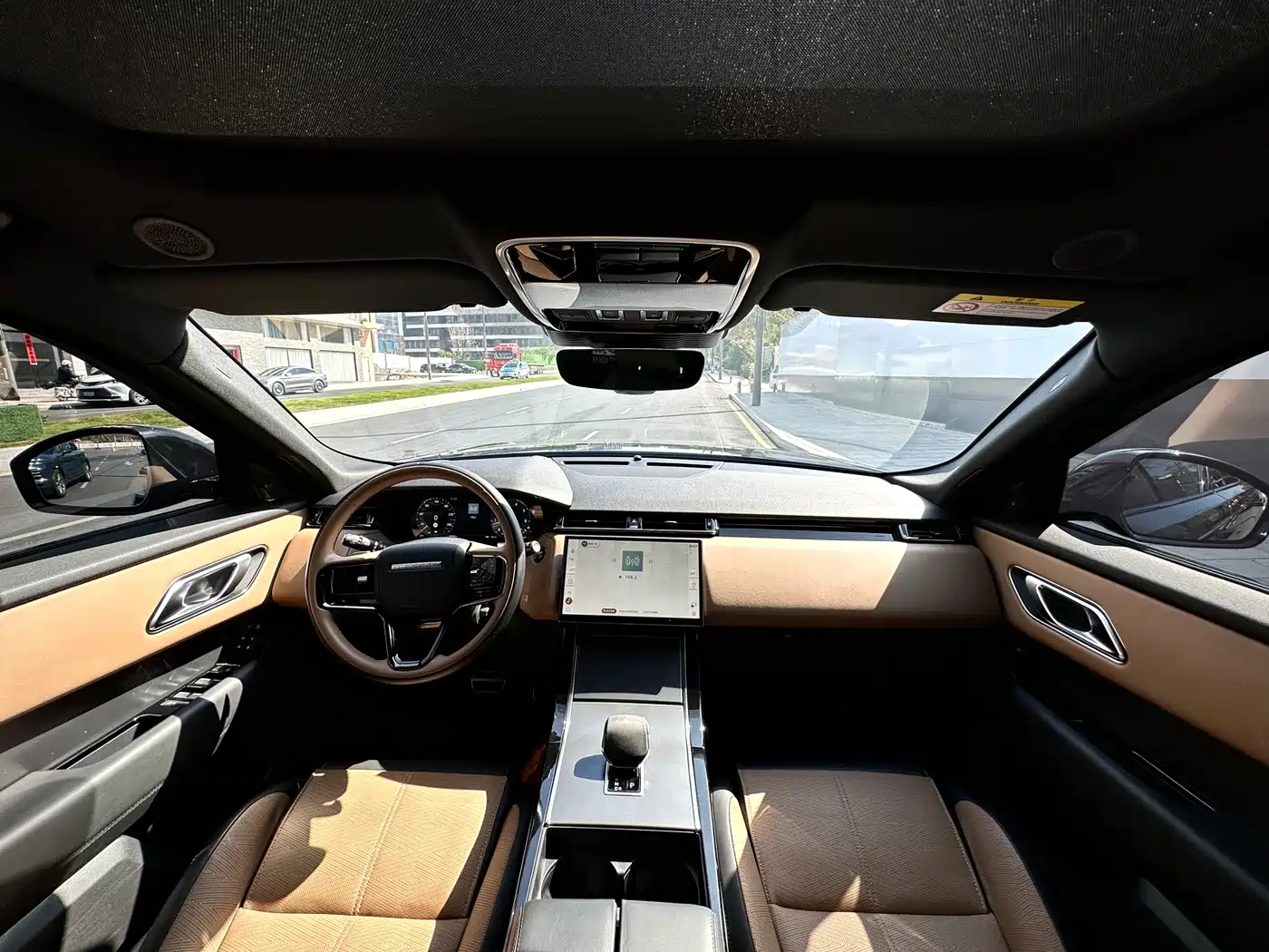 Land Rover Range Rover Velar 2024 Dynamic HSE фото 7
