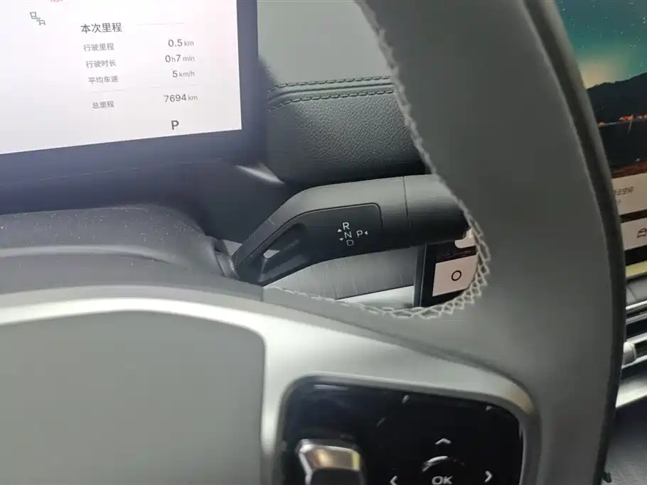 Geely Galaxy Galaxy A7 2025 EM-i 150km Long Voyage Edition фото 16