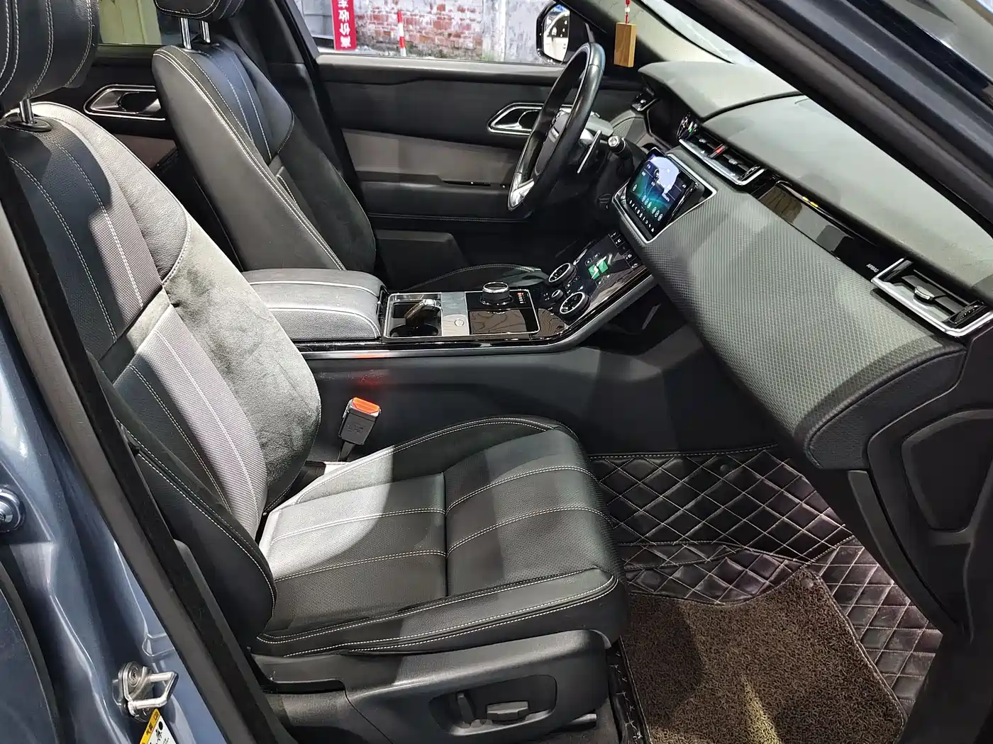 Land Rover Range Rover Velar 2018 P300 R-DYNAMIC S фото 10