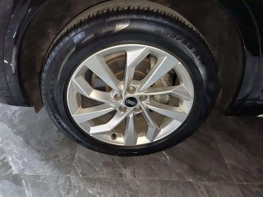 Audi Q5L 2022 40T Luxury Dynamic фото 23