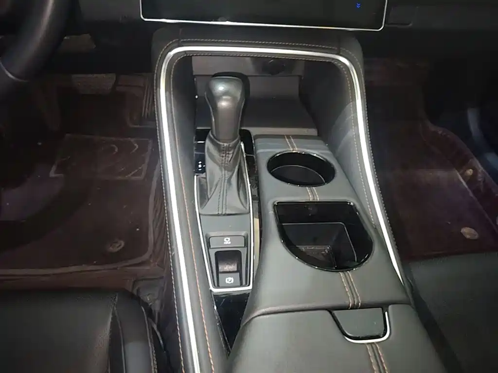 Toyota Avalon 2024 Model Hybrid 2.0L Prestige Edition фото 14