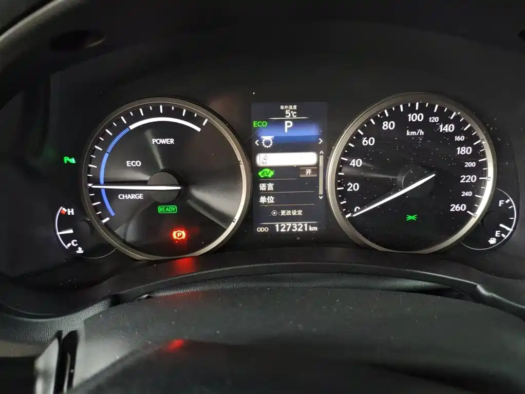 Lexus NX 2015 300h AWD F SPORT фото 6