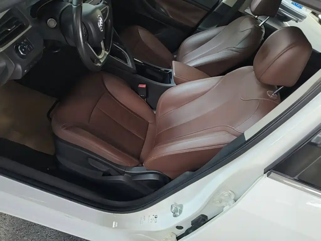 Buick GL6 2018 2018 18T 6-Seater Premium