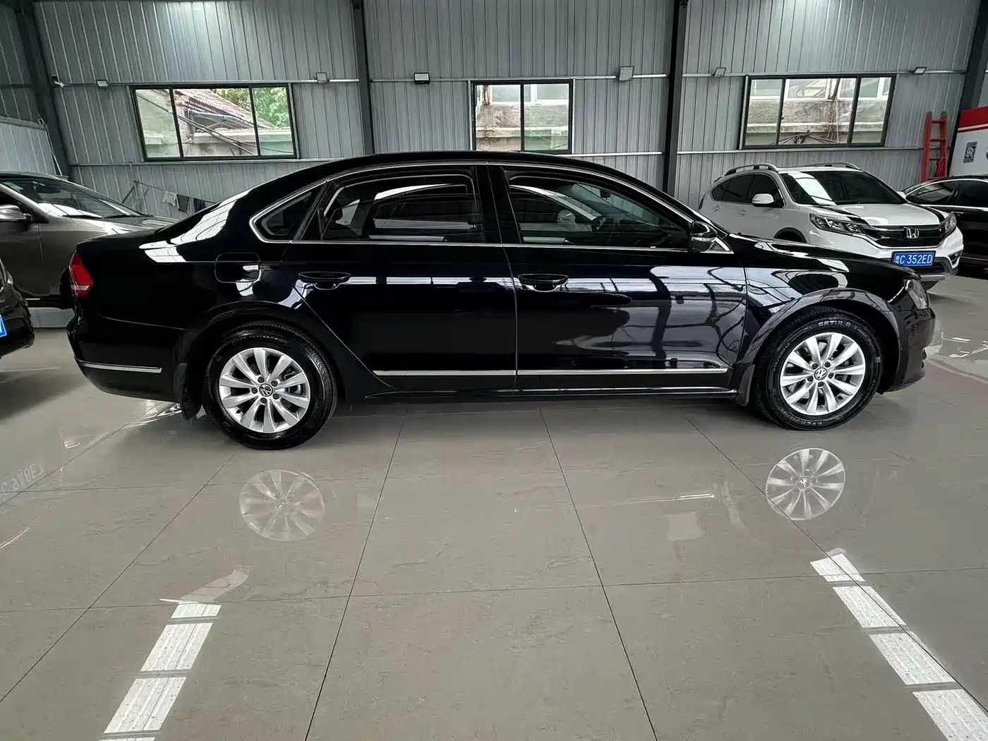 Volkswagen Passat 2013 1.8TSI DSG Zunrong фото 12