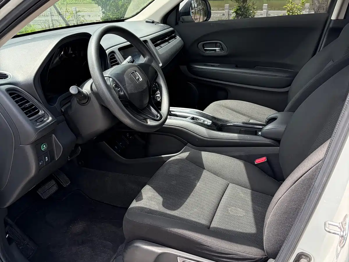 Honda Vezel 2016 2015 1.5L CVT 2WD Comfort