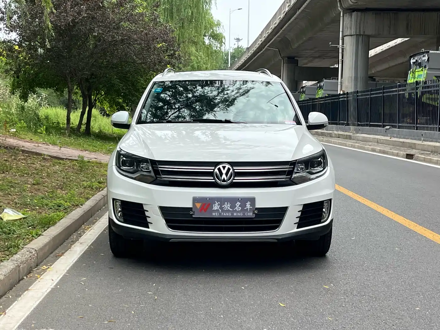 Volkswagen Tiguan 2015 1.8TSI Automatic 4WD Highline фото 2