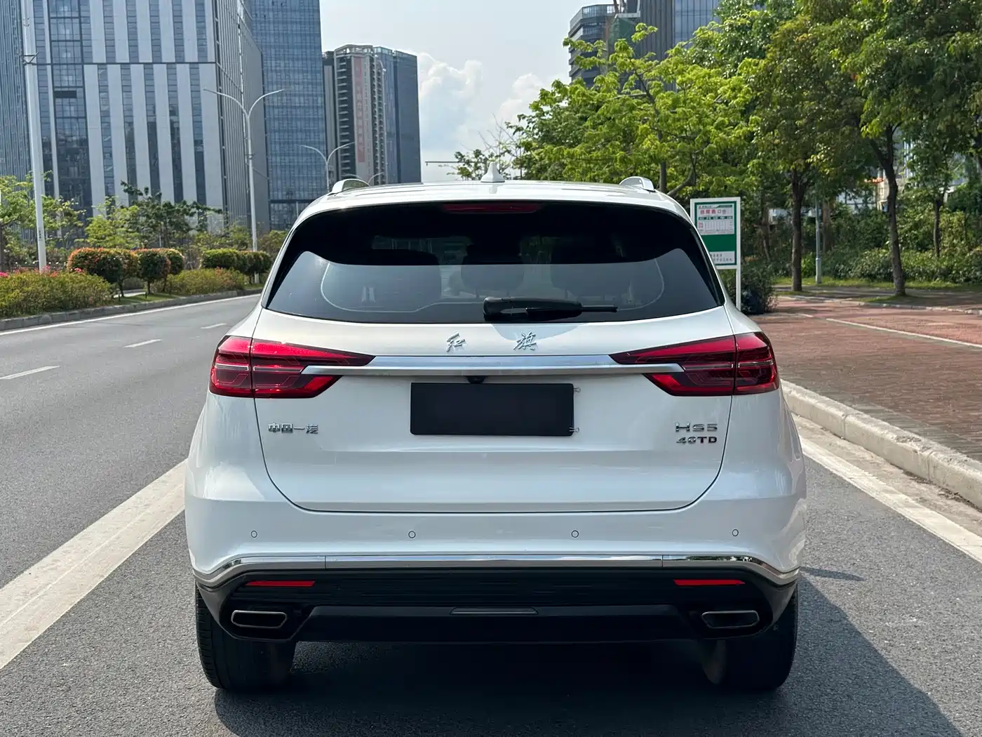 Hongqi HS5 2022 2.0T Smart Connect Premium Edition фото 5