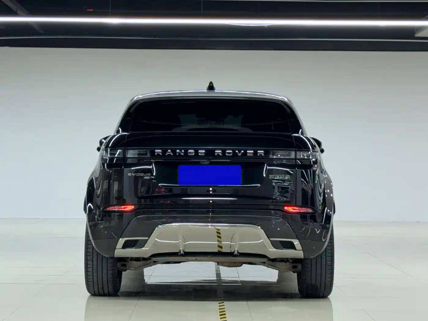 Land Rover Range Rover Evoque 2021 Range Rover Evoque L 249PS R-Dynamic First Edition Launch Edition фото 5