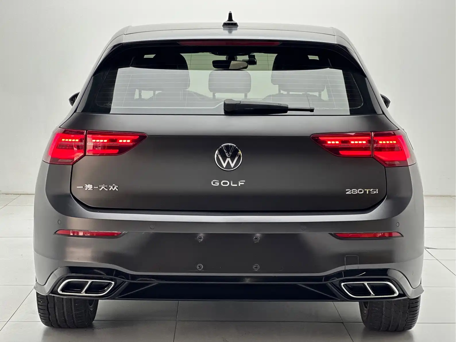 Фото 8 - Volkswagen Golf
